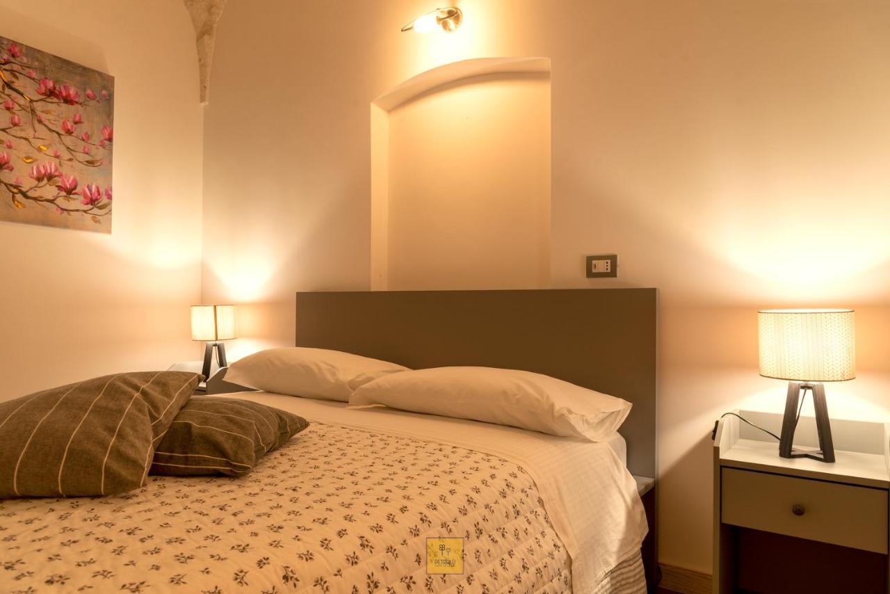 Petralu By La Puglia In Un Trullo Villa Locorotondo Exterior photo
