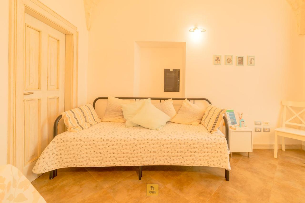 Petralu By La Puglia In Un Trullo Villa Locorotondo Exterior photo