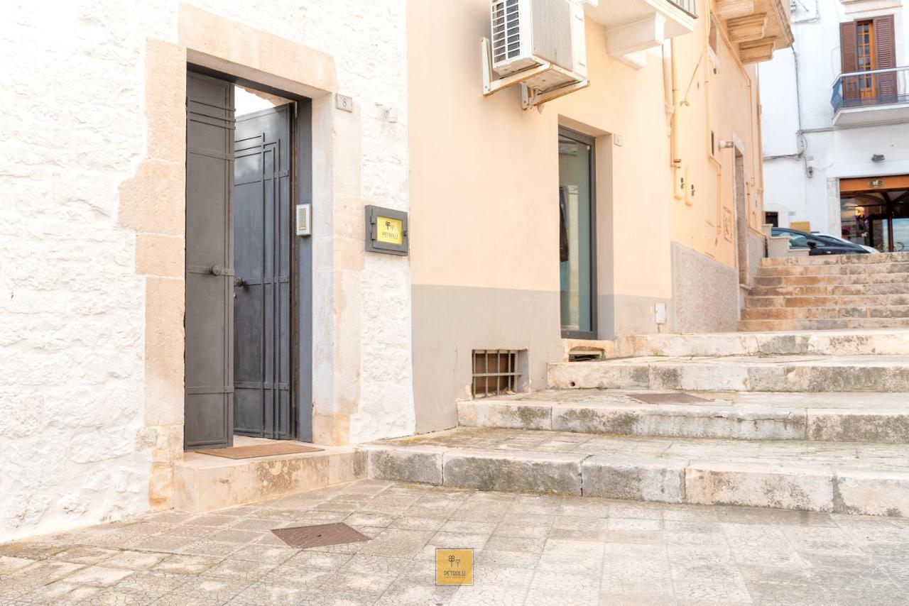 Petralu By La Puglia In Un Trullo Villa Locorotondo Exterior photo